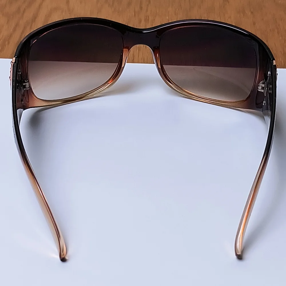 Steve Madden Brown Gradient Sunglasses
